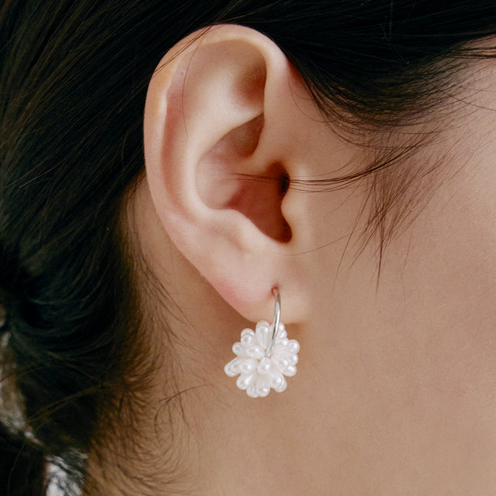 [HAS] HSU023 Floral Pearl Earrings