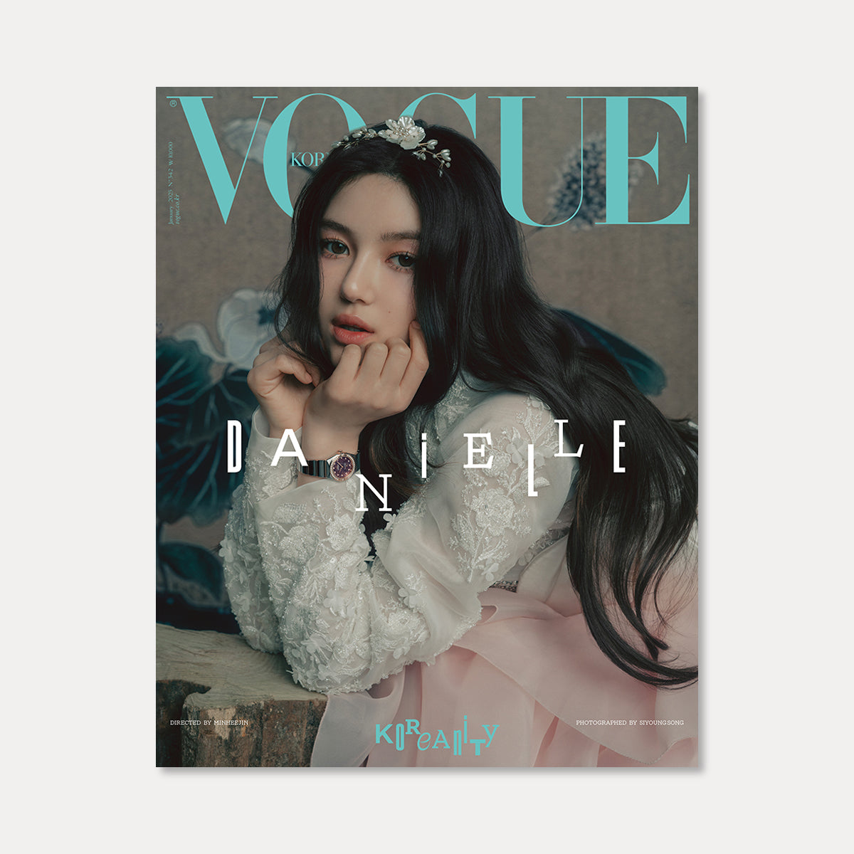 NewJeans - VOGUE Magazine (2025. 01) [PRE-ORDER]